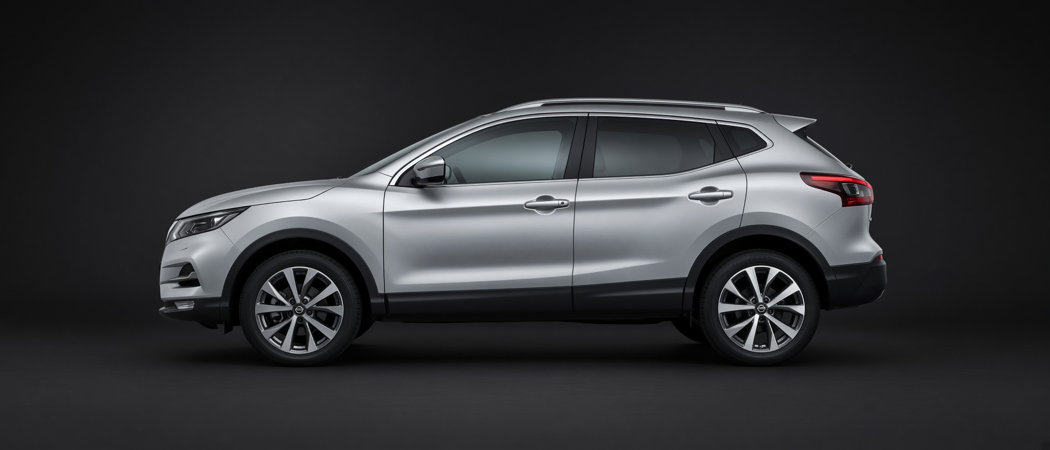 Side view of a 2019 Nissan Qashqai